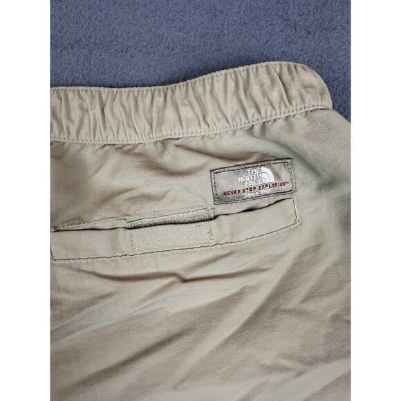The North Face Shorts Womens L Tan Nylon Cargo Sip Pockets Hiking Outdoor Summer - Picture 6 of 7